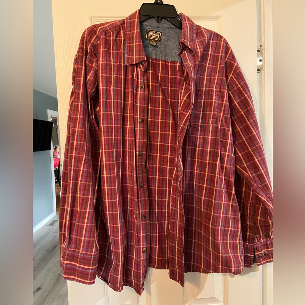 C.E Schmidt Workwear, XL, Red/plaid button up shirt